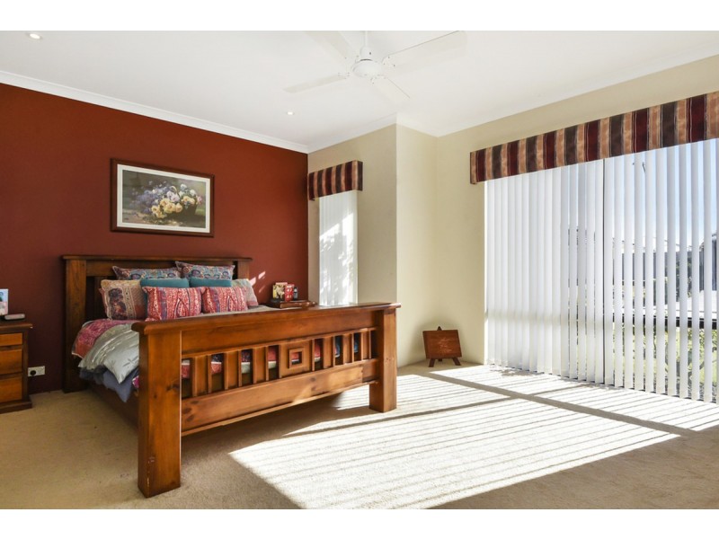 4 Macdougal Way, Harrisdale WA 6112