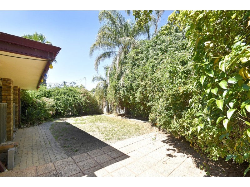 6 Nerang Court, Armadale WA 6112