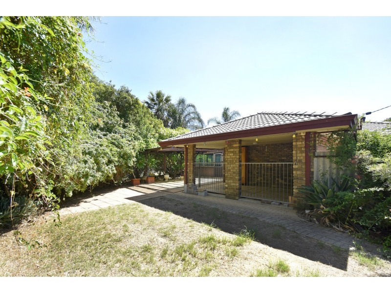 6 Nerang Court, Armadale WA 6112