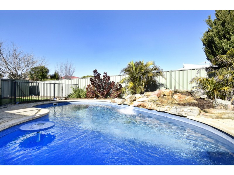 21 Barrett Street, Southern River WA 6110