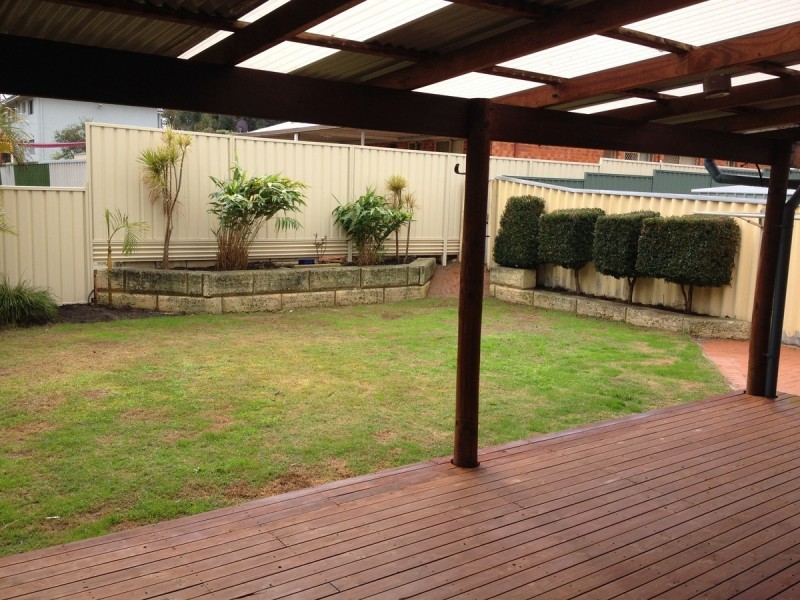 24G Pelham Way, Girrawheen WA 6064