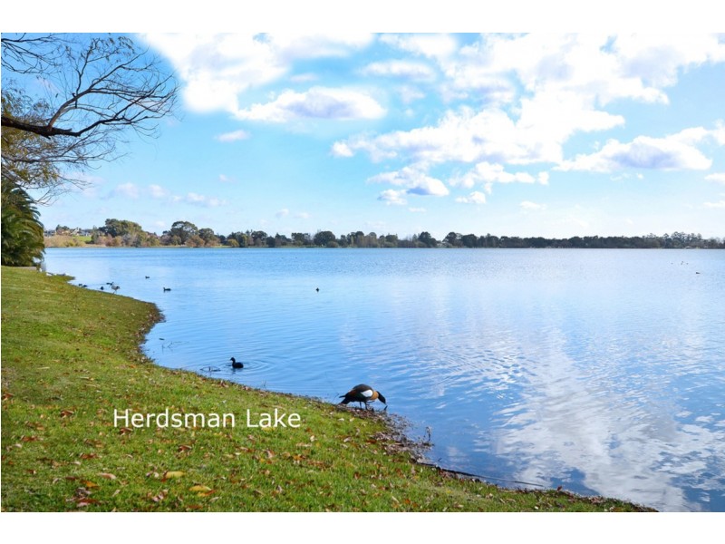 20T/24 Pearson Street, Churchlands WA 6018