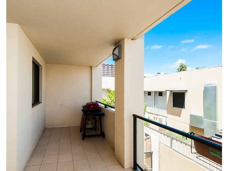 18/121 Hill Street, East Perth WA 6004
