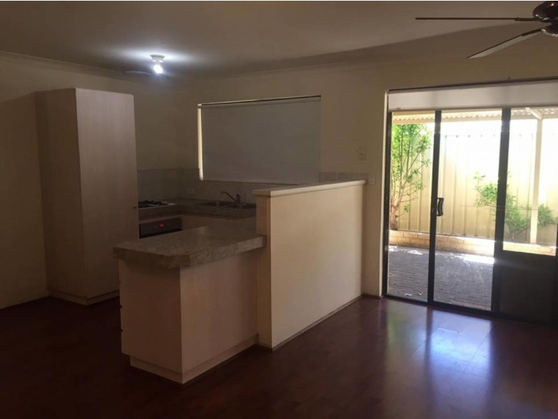 32 Little Green Gardens, Quinns Rocks WA 6030