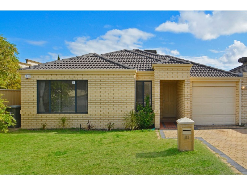 111 Hillcrest Road, Alexander Heights WA 6064