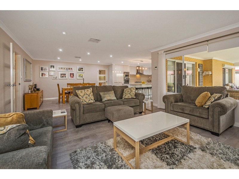 4 Diego Entrance, Southern River WA 6110