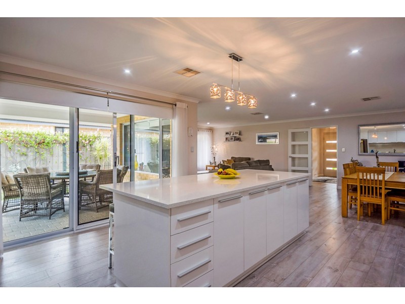 4 Diego Entrance, Southern River WA 6110
