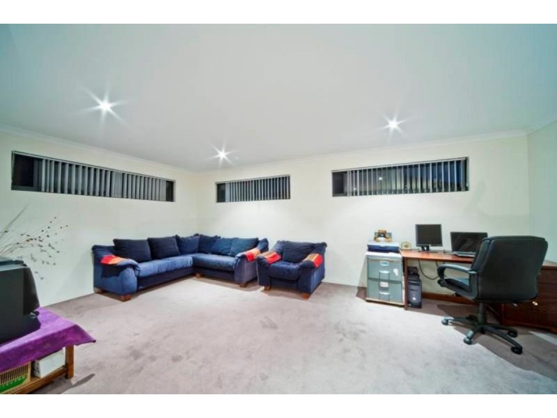 56 Hampton Road, Darch WA 6065