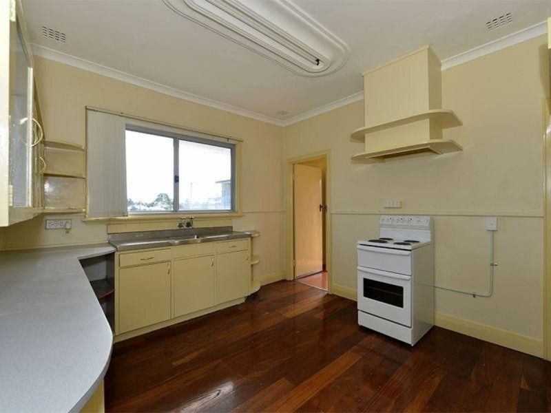 3 Grosvenor Road, Bayswater WA 6053