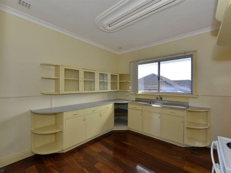 3 Grosvenor Road, Bayswater WA 6053