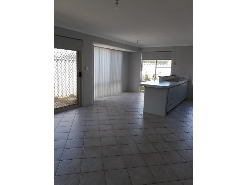 1/48 Oakover Way, Heathridge WA 6027