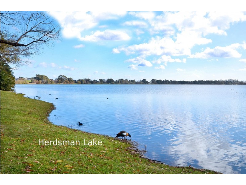 20T/24 Pearson Street, Churchlands WA 6018