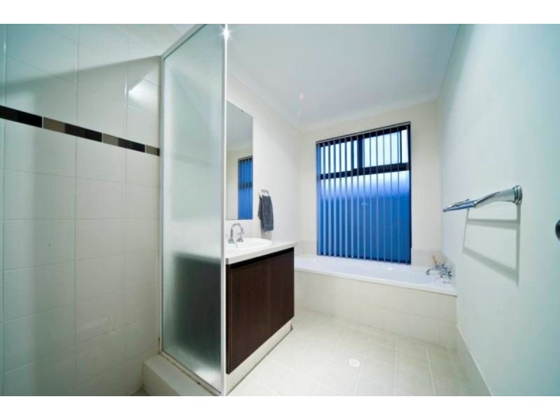 56 Hampton Road, Darch WA 6065