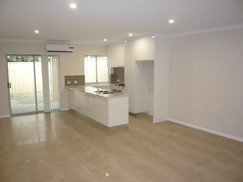 141C Ravenswood Drive, Westminster WA 6061