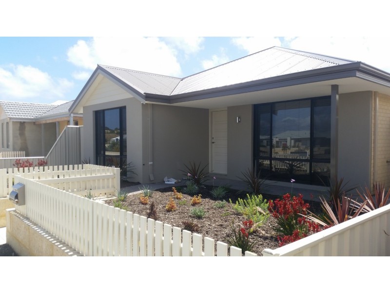 28 Munert Street, Yanchep WA 6035