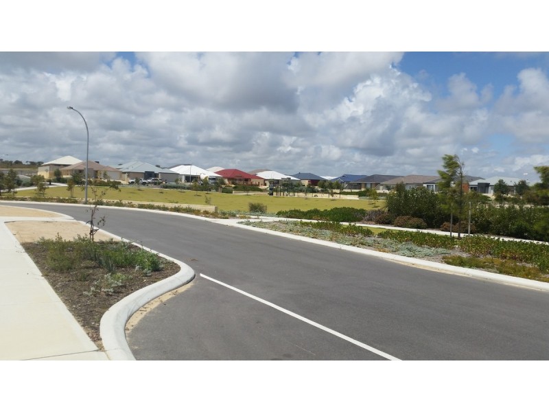 28 Munert Street, Yanchep WA 6035