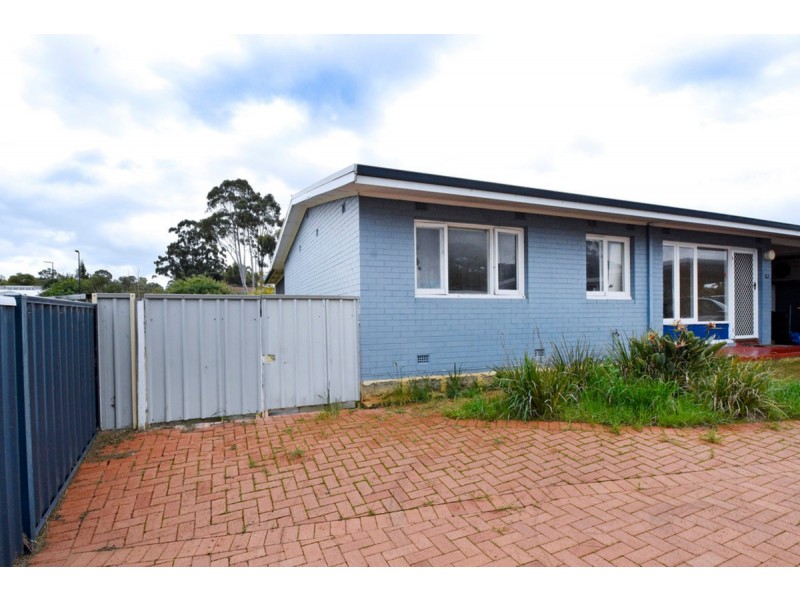 24F Pelham Way, Girrawheen WA 6064