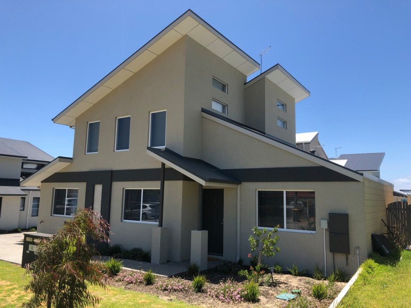 6/12 Laurence Street, Innaloo WA 6018