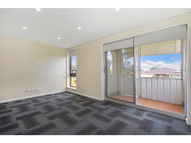 1/210 Swan Street, Yokine WA 6060
