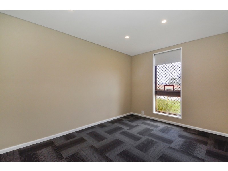 1/210 Swan Street, Yokine WA 6060