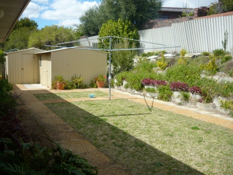 8 Giles Avenue, Padbury WA 6025