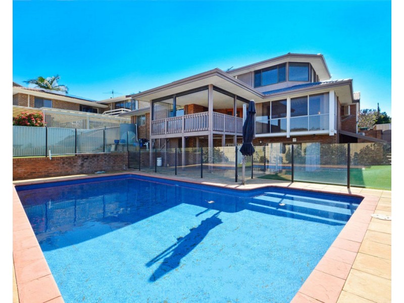 34 Bernedale Way, Duncraig WA 6023