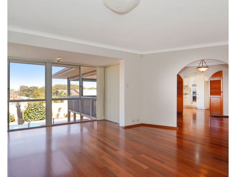 34 Bernedale Way, Duncraig WA 6023