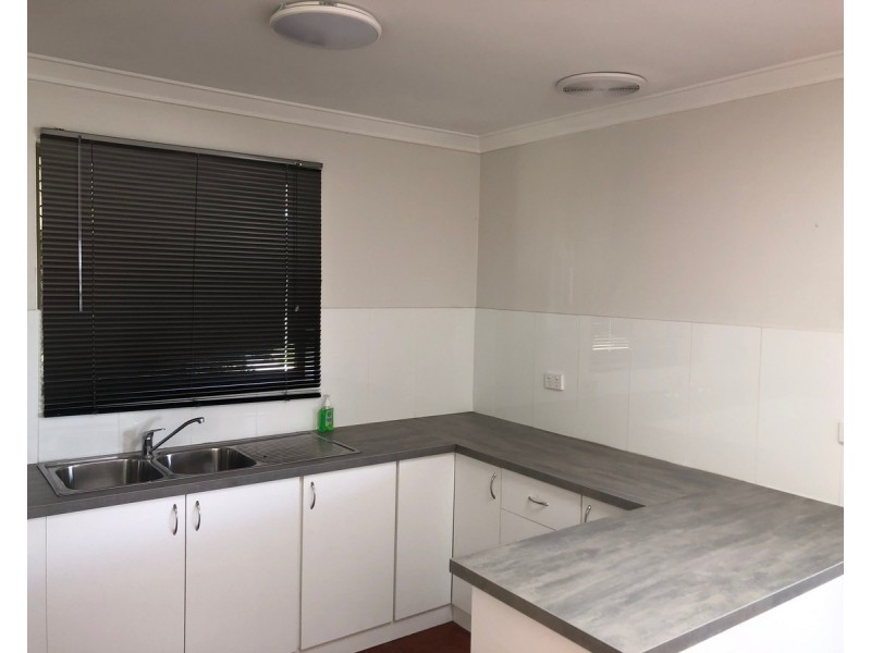 76A Spring Road, Thornlie WA 6108