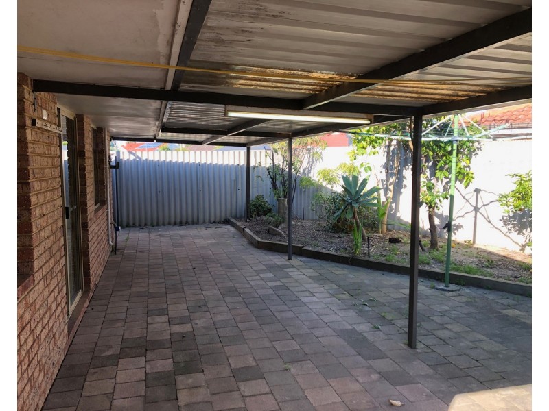 76A Spring Road, Thornlie WA 6108