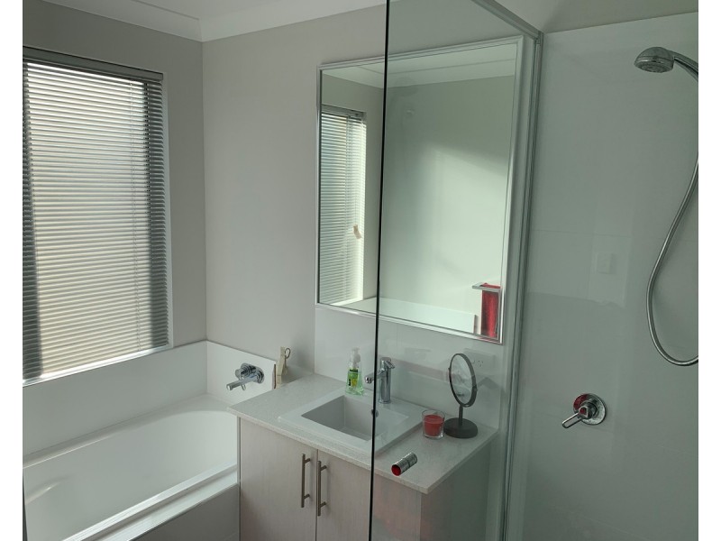 6/12 Laurence Road, Innaloo WA 6018