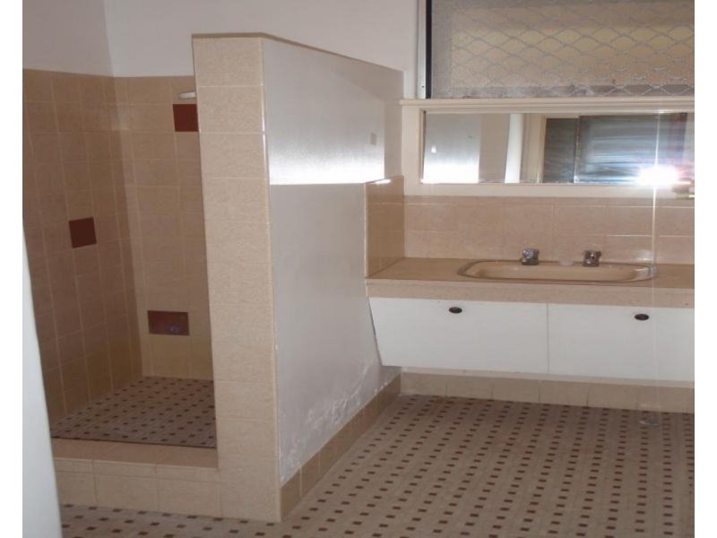 6 Greenacre Street, Dianella WA 6059