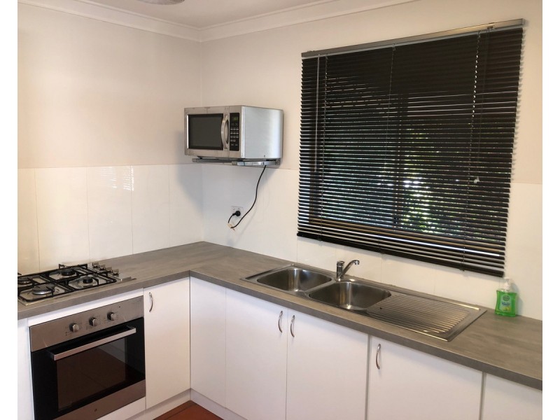 76A Spring Road, Thornlie WA 6108