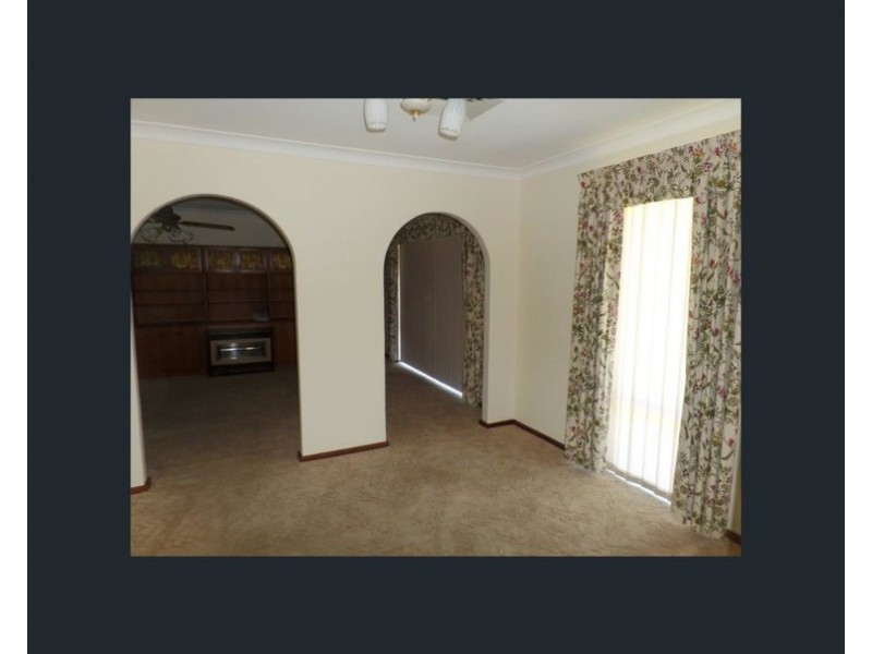 2 Newcombe Way, Padbury WA 6025