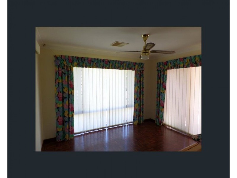 2 Newcombe Way, Padbury WA 6025