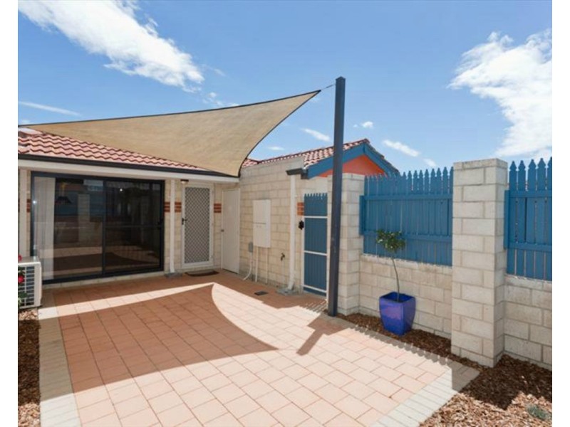 8 Love Street, Cloverdale WA 6105