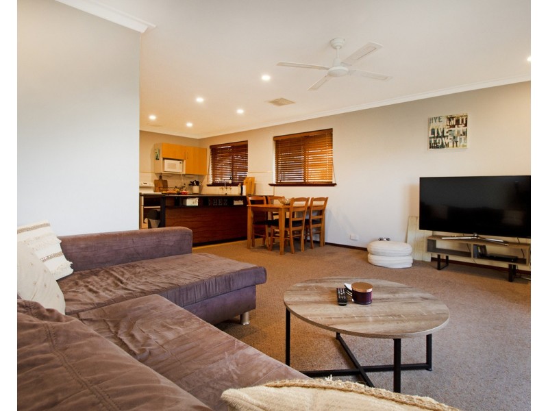 15/103 Grand Promenade, Doubleview WA 6018