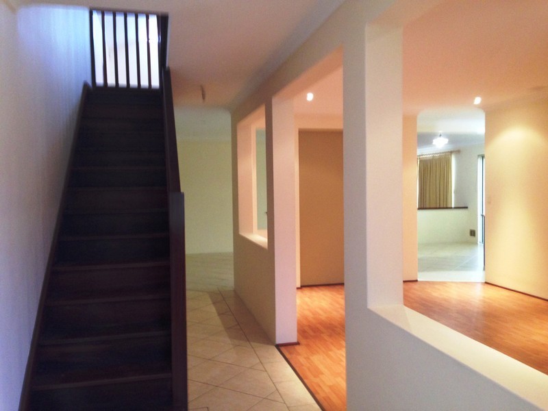 6 Aviemore Green, Canning Vale WA 6155