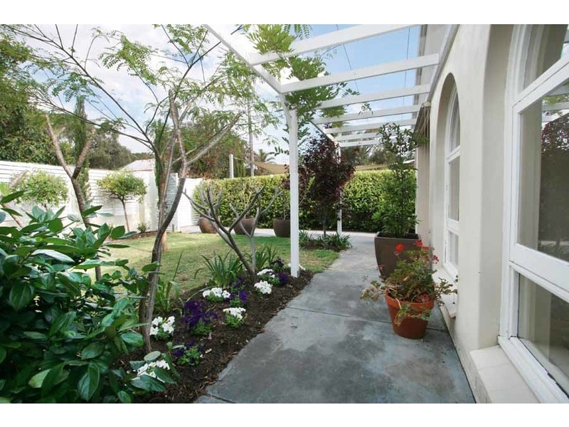 16 Solomon Street, Mosman Park WA 6012