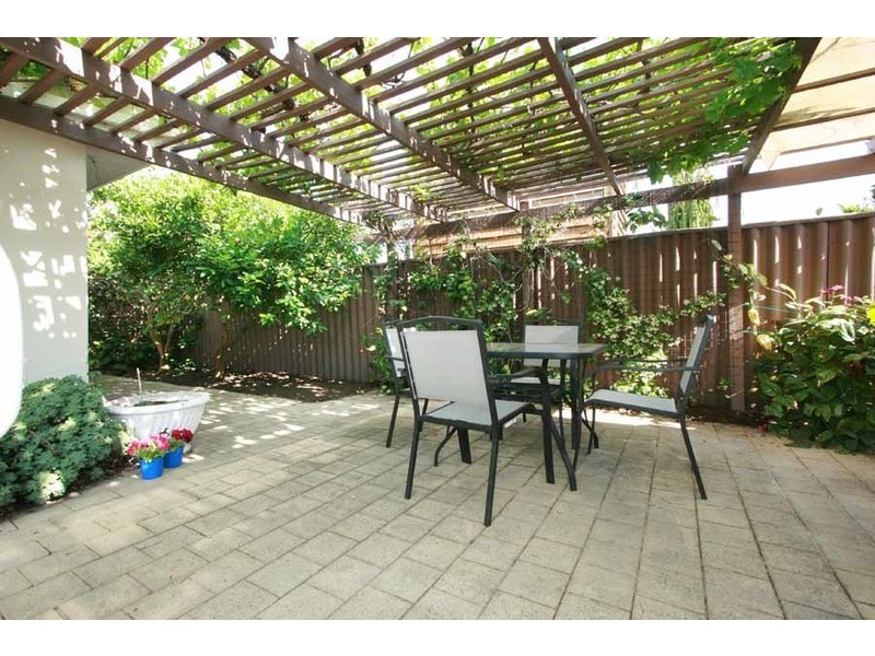 16 Solomon Street, Mosman Park WA 6012