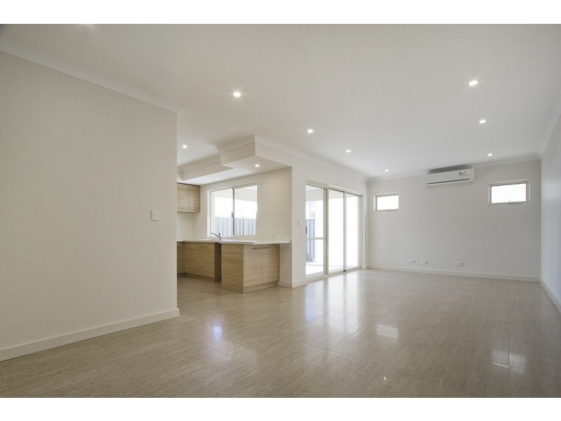 17 Matlock Heights, Darch WA 6065