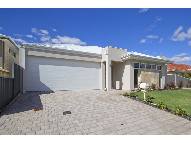 17 Matlock Heights, Darch WA 6065