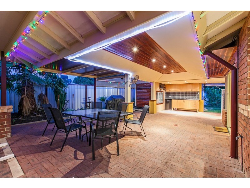 3 Karreen Way, South Guildford WA 6055