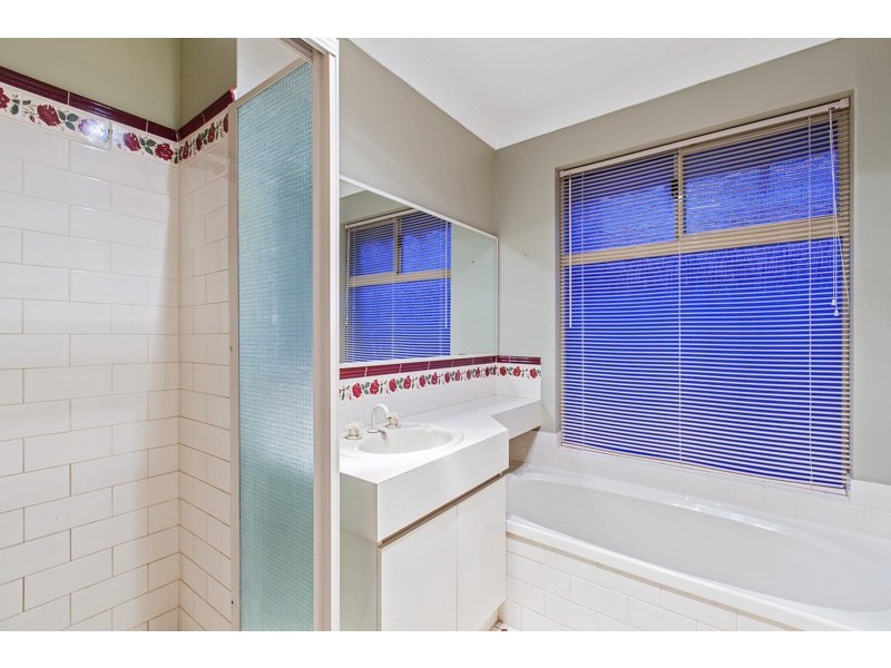 3 Karreen Way, South Guildford WA 6055