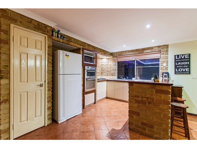 3 Karreen Way, South Guildford WA 6055