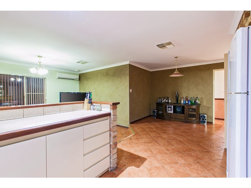 3 Karreen Way, South Guildford WA 6055