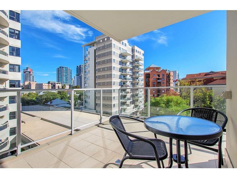 21/35 Wellington Street, East Perth WA 6004