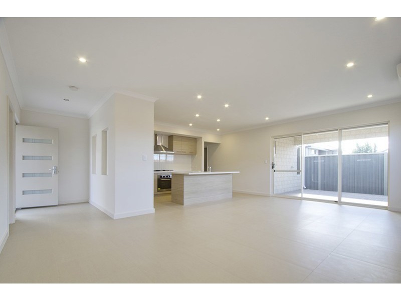 17A Matlock Heights, Darch WA 6065