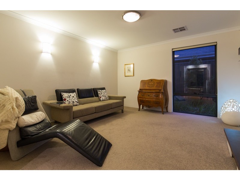 3 Rousham Road, Landsdale WA 6065