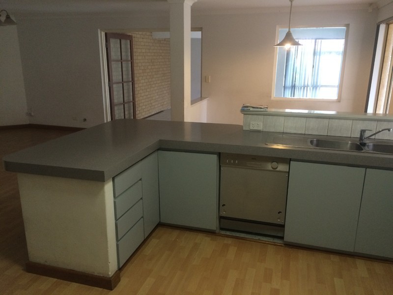 34 Bremner Circle, Canning Vale WA 6155