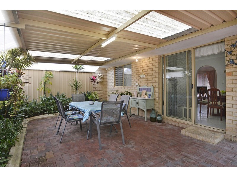 4/333 The Strand, Dianella WA 6059